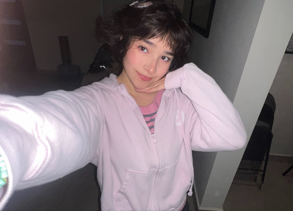 isagigoal's tweet photo. cut my hair btw #yay #tinsagi https://t.co/YXPOxScl3W