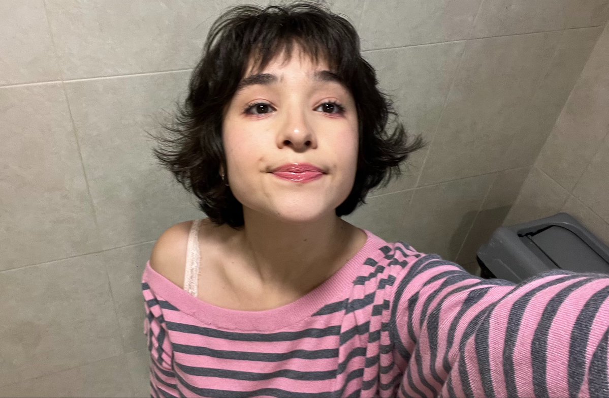 isagigoal's tweet photo. cut my hair btw #yay #tinsagi https://t.co/YXPOxScl3W