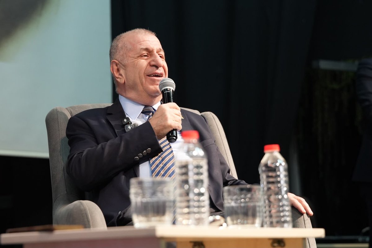 zaferpartisi's tweet photo. Genel Başkanımız Prof. Dr. Ümit Özdağ, “Liderler Konuşuyor” programı kapsamında Denizli Pamukkale Üniversitesi Siyaset Bilimi ve Kamu Yönetimi Kulübü’nün konuğu oldu.

Gençlerle bir araya gelen Genel Başkanımız, siyasete ve Türkiye gündemine ilişkin soruları yanıtlayarak değerlendirmelerini paylaştı.