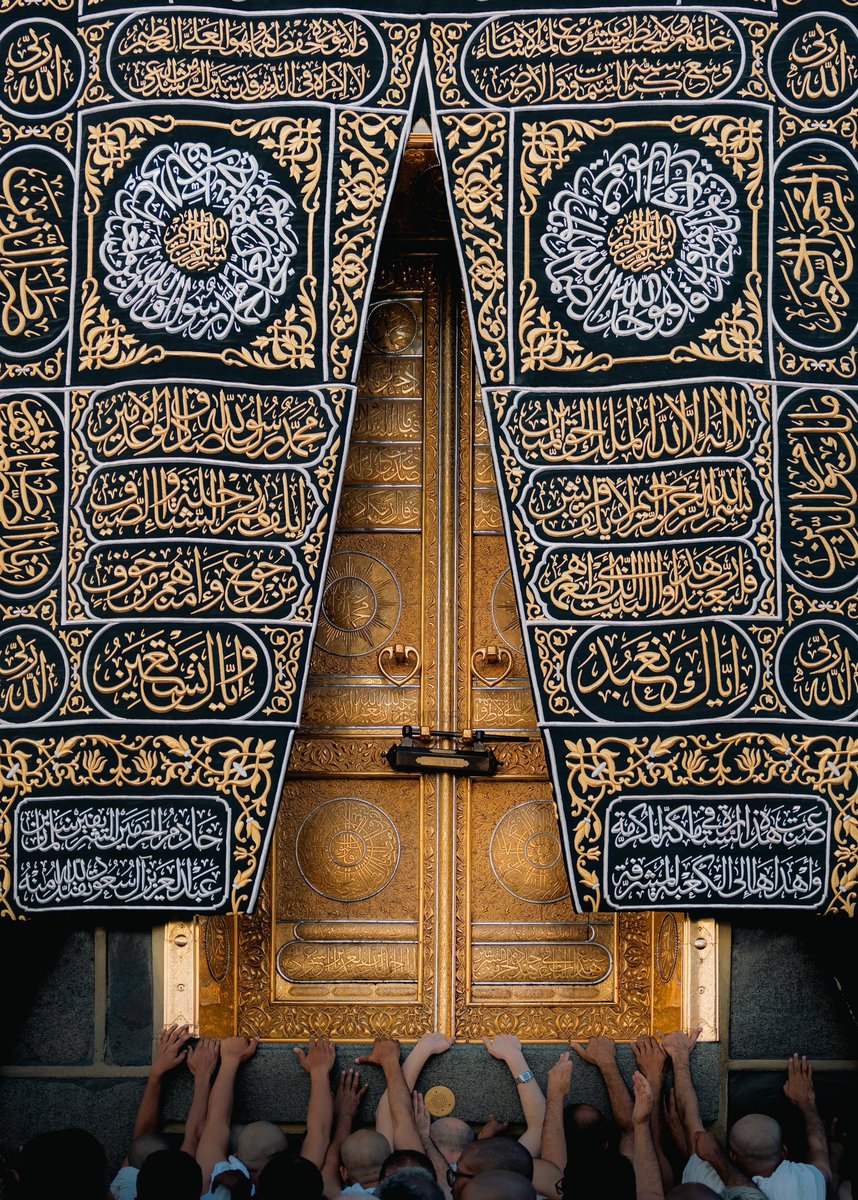 barqorg's tweet photo. ﴿وَمَن دَخَلَهُ كَانَ آمِنًا﴾ https://t.co/8qIMTGaV60