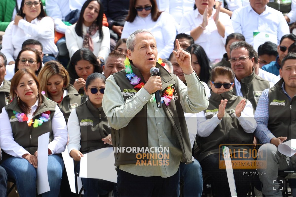 JOSEALAM's tweet photo. ARRROPA CÚPULA A VERDE ECOLOGISTAS MEXIQUENSES

Arropan a @pepecouttolenc  Buentello los hombres influyentes de la cúpula nacional del PVEM; Manuel @VelascoM_ Velasco Coello y @ArturoEsc Arturo Escobar  y Vega; quienes además están acompañados por el ex gobernador #mexiquense @eruviel_avila Eruviel Ávila Villegas. Es la toma de protesta de los y las Defensoras Ambientales, de donde saldrán varias candidaturas hacia el 2027.