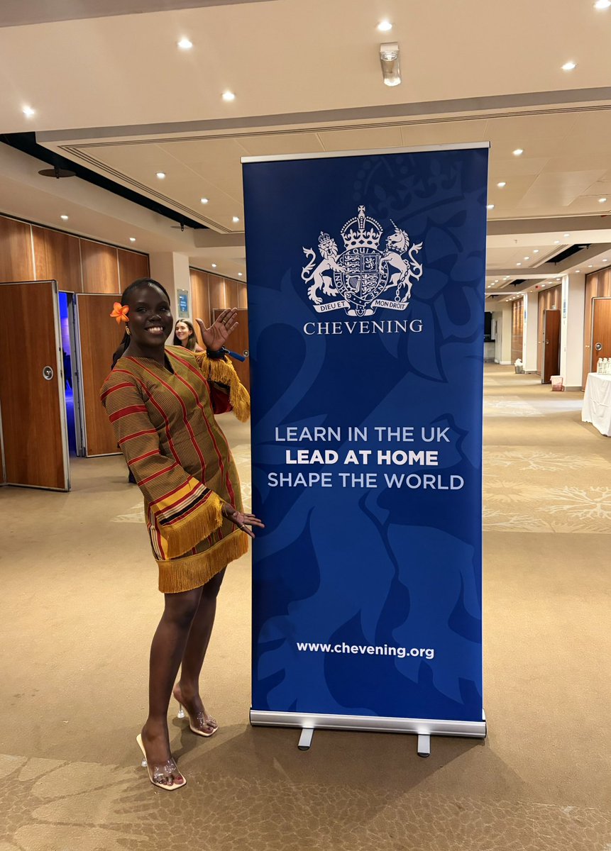 PeshPoni's tweet photo. I joined fellow Chevening Scholars in London for the Chevening Orientation Event convened by @CheveningFCDO. 

Over 110,000 applications worldwide and an acceptance rate of just 0.6% this year. I am honoured to be among only five Ugandans in the room. 🇺🇬 

P.S. The gorgeous flower is a Sei, gifted to me by my friend from Tonga. 🇹🇴🌺
#IAmChevening #MyCheveningJourney