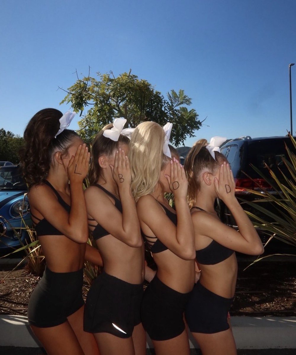 smoedallday's tweet photo. SAY HELLO TO THE NEW GENERATION OF LBADDIESSSSSSS 💋💋💋💋 https://t.co/QEpZkUYevP