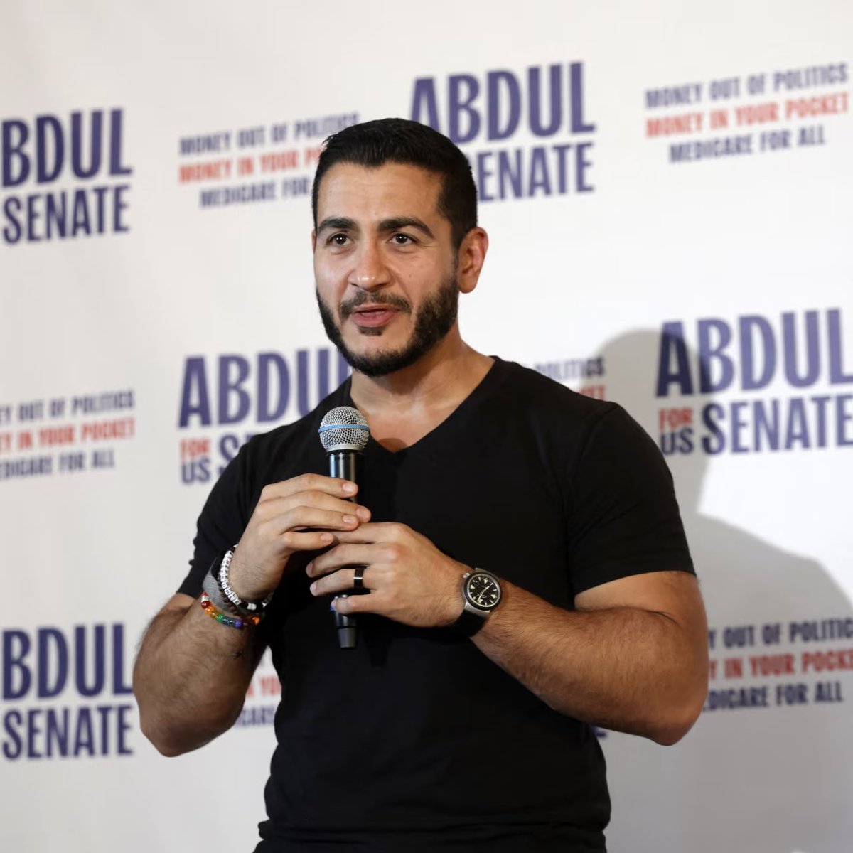 bennyjohnson's tweet photo. Did you know the FBI RAIDED Abdul El-Sayed’s mother’s home in the early 2000s amid an investigation involving an Islamic charity tied to al-Qaeda she worked for? 

The more we learn about Abdul El-Sayed the worse it gets… https://t.co/Je9MWhvy8o