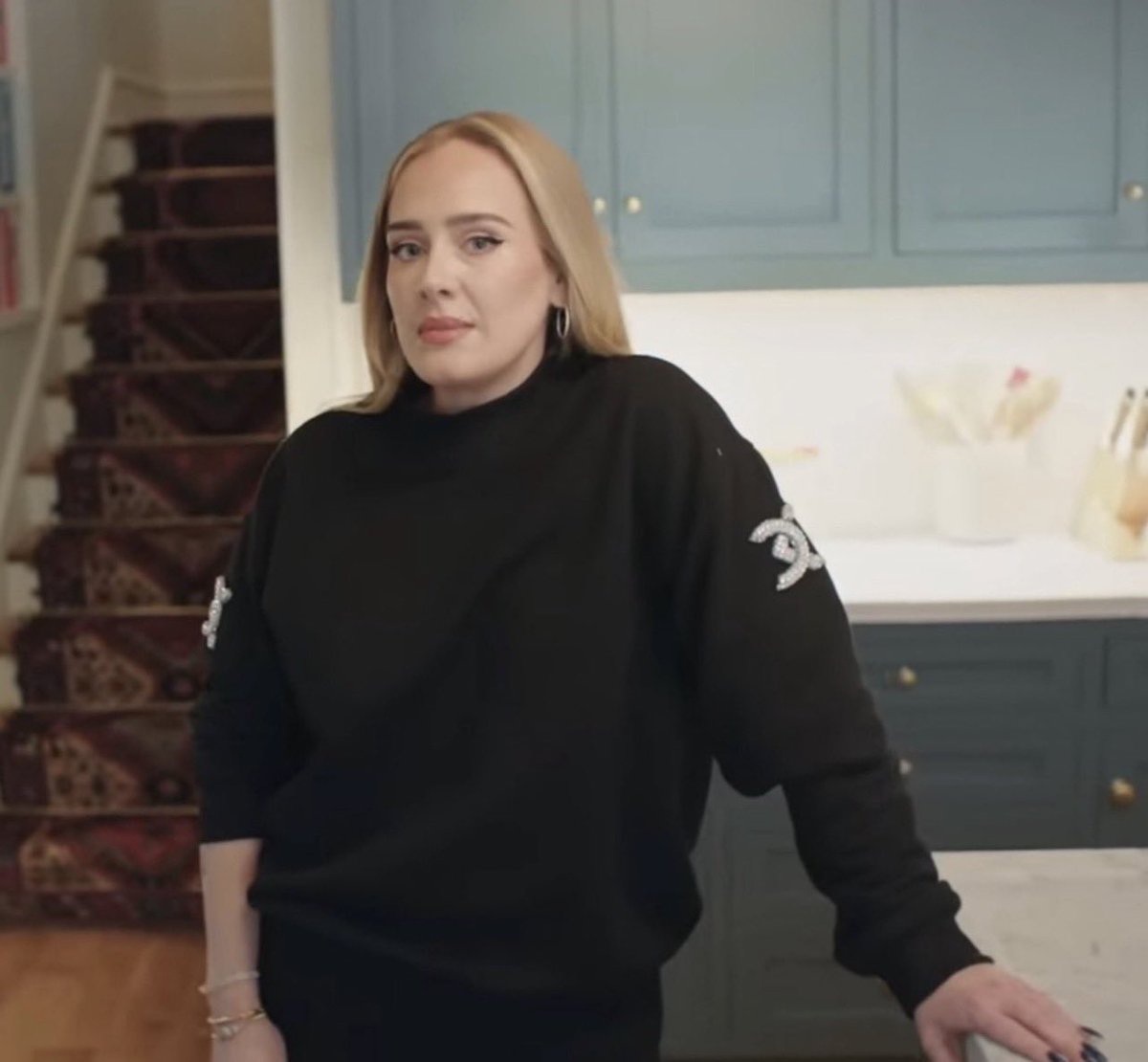 dduadele's tweet photo. Atp is Adele even still alive? Not seen at all for like 3 months https://t.co/cevvL8RrBF