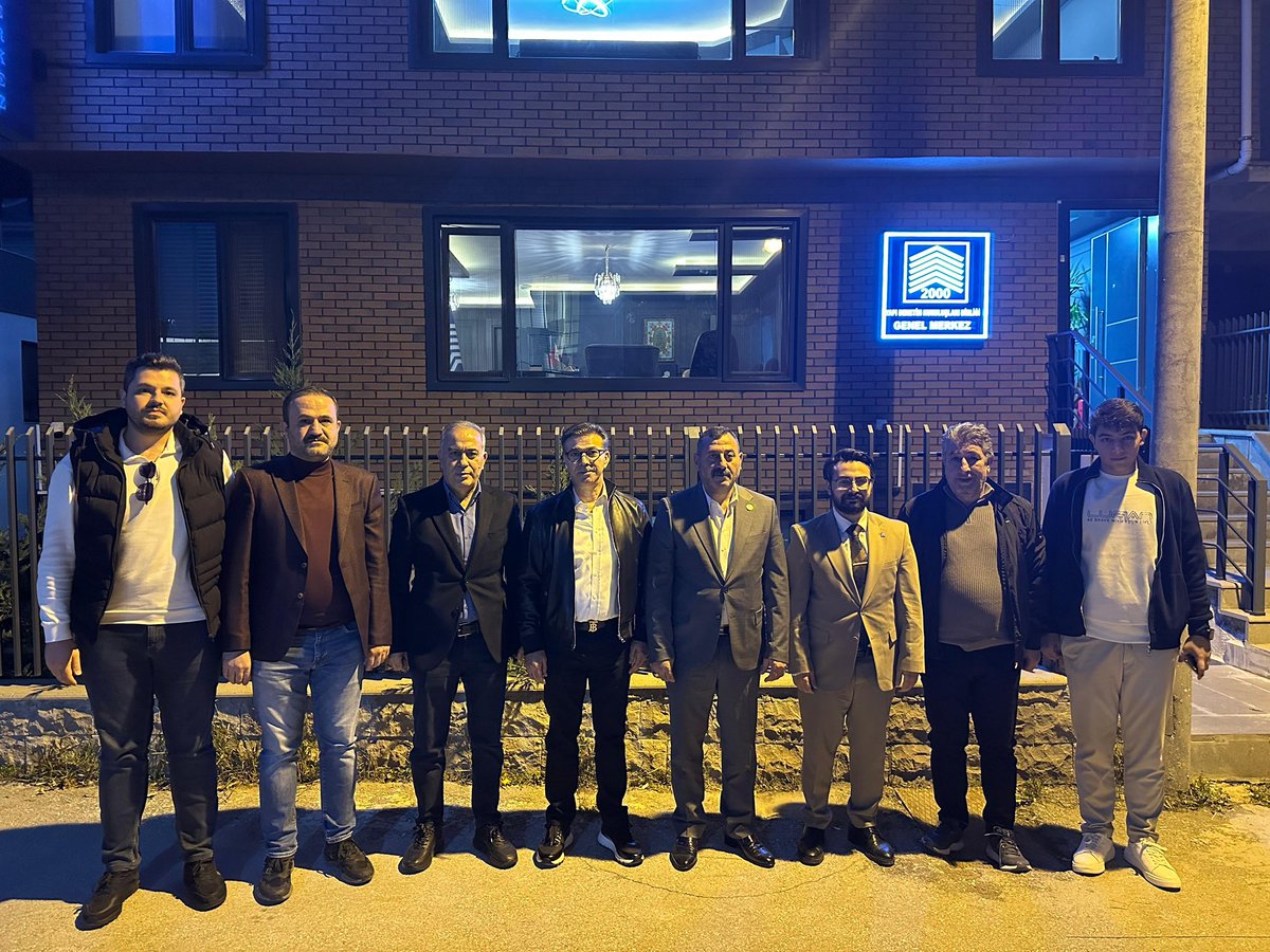 Sanliurfa_MHP's tweet photo. Yapı Denetim Kuruluşları Birliği Genel Merkezi’ne Ziyaret

İl Başkanımız Sayın Ecz.Osman MUTLU 
Siverek Belediye Başkanı Sayın Ali Murat BUCAK
İl Başkan Yardımcımız Sayın Yılmaz BAYLAN
Karaköprü İlçe Başkan Yardımcımız Sayın Murat KAPLAN ve beraberindeki heyetimiz Yapı Denetimleri Merkezi Genel Başkanı Sayın Ramazan Fırat TORAMAN’ı ziyarete gitti.

Şehrimizin ve ülkemizin yapısal güvenliği, inşaat ve denetim süreçleri üzerine gerçekleştirilen istişarelerin hayırlara vesile olmasını diliyoruz. Nazik misafirperverlikleri ve değerli görüşleri için kendilerine teşekkür ederiz.

Birlik ve kararlılıkla çalışmaya, şehrimiz ve ülkemiz için üretmeye devam ediyoruz.

@dbdevletbahceli 
@eczosmanmutlu 
@MHP_Bilgi