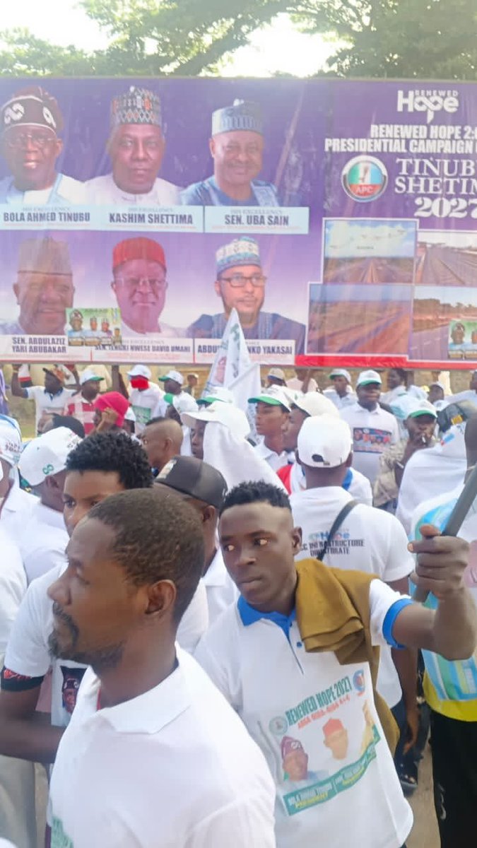 zsarki01's tweet photo. The Senior Special Assistant (SSA) to the President on Community Engagement, North-West, and Deputy Director, Infrastructure and Youth Mobilization, Presidential Campaign Council, Hon. Abdullahi Tanko Yakasai, together with his colleagues, live at the venue of the.... https://t.co/p7yRnfup3o