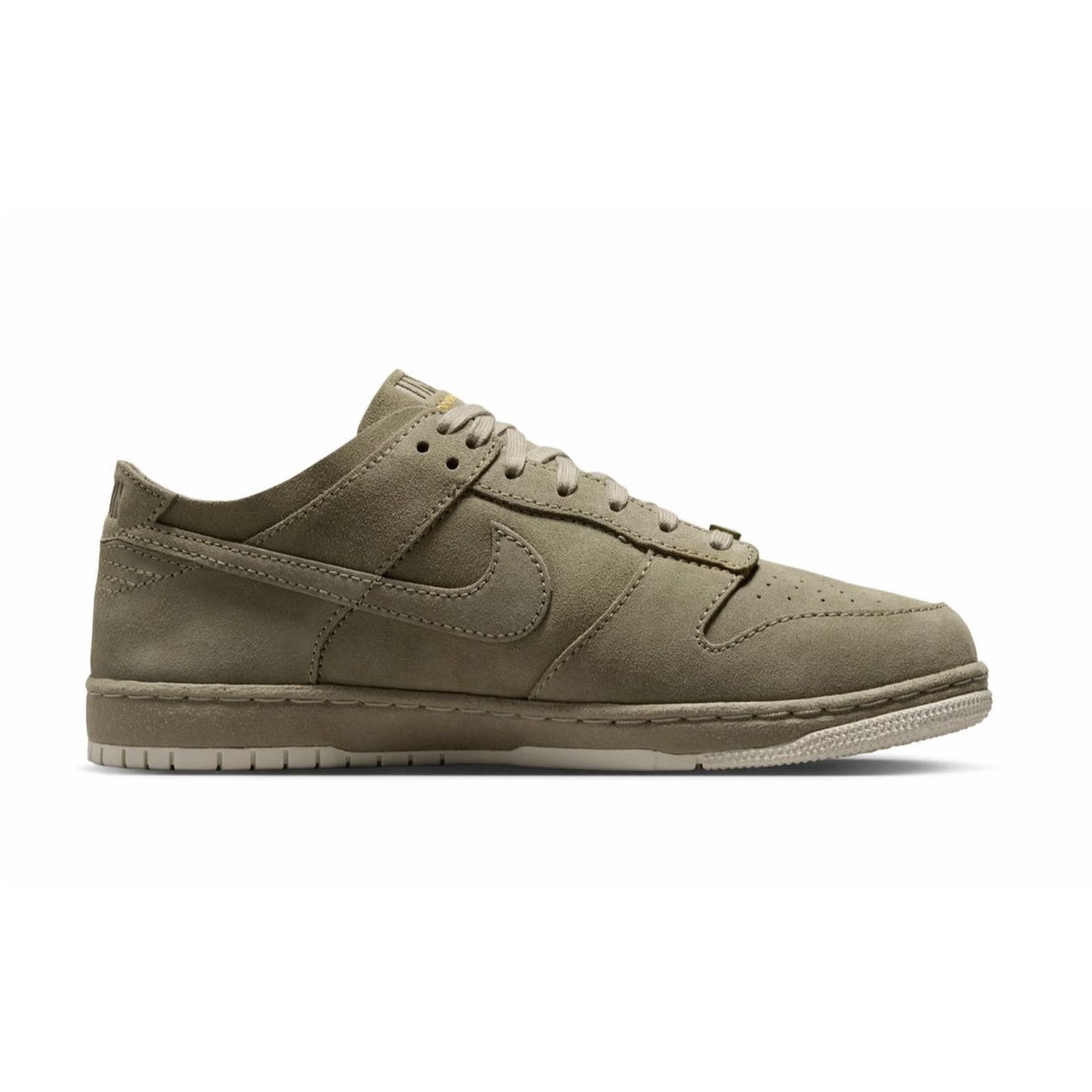 TheToeBox_'s tweet photo. Official. Union LA x Nike Dunk Low “Bamboo”. Releasing via the Union LA website, Union Stores, Nike SNKRS and select retailers. November 6, 2026. $135 USD / $165 CAD 🎋🛹 https://t.co/DkEEH6NW8B
