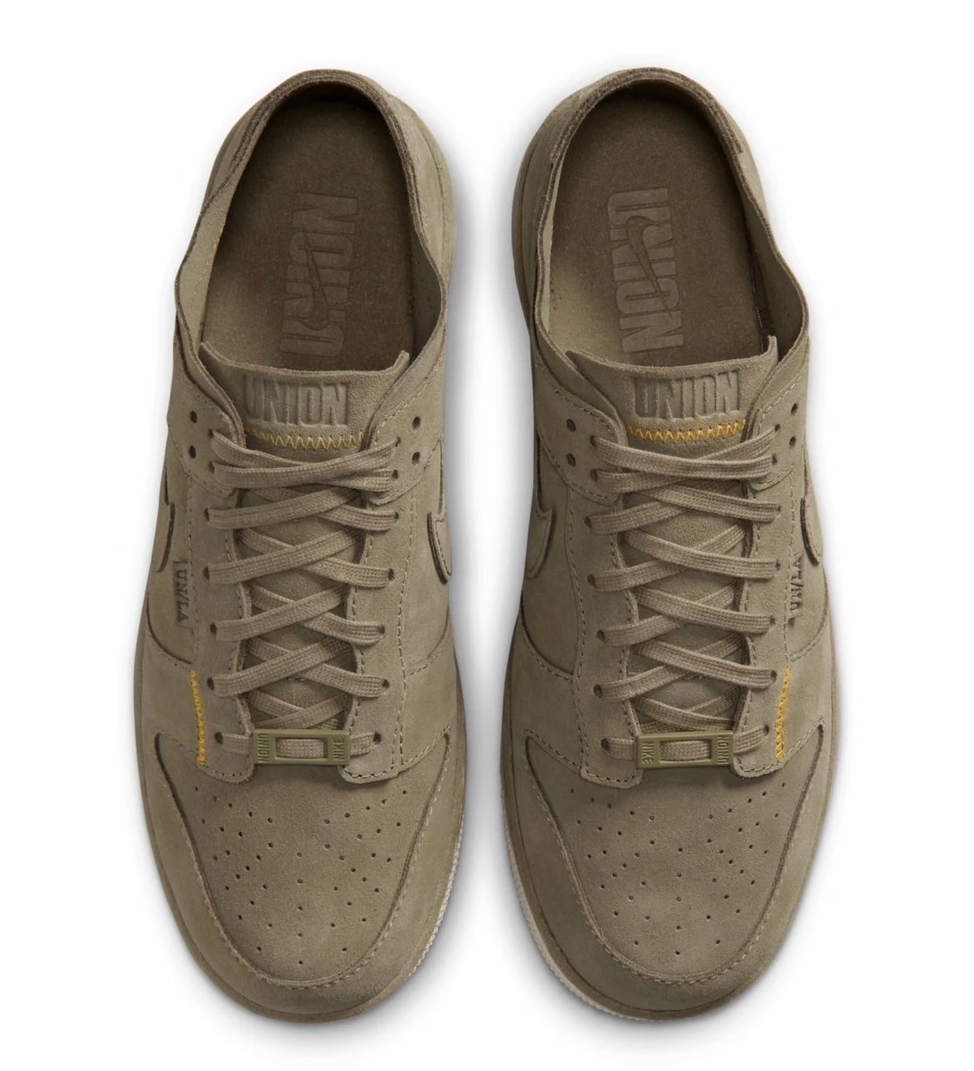 TheToeBox_'s tweet photo. Official. Union LA x Nike Dunk Low “Bamboo”. Releasing via the Union LA website, Union Stores, Nike SNKRS and select retailers. November 6, 2026. $135 USD / $165 CAD 🎋🛹 https://t.co/DkEEH6NW8B