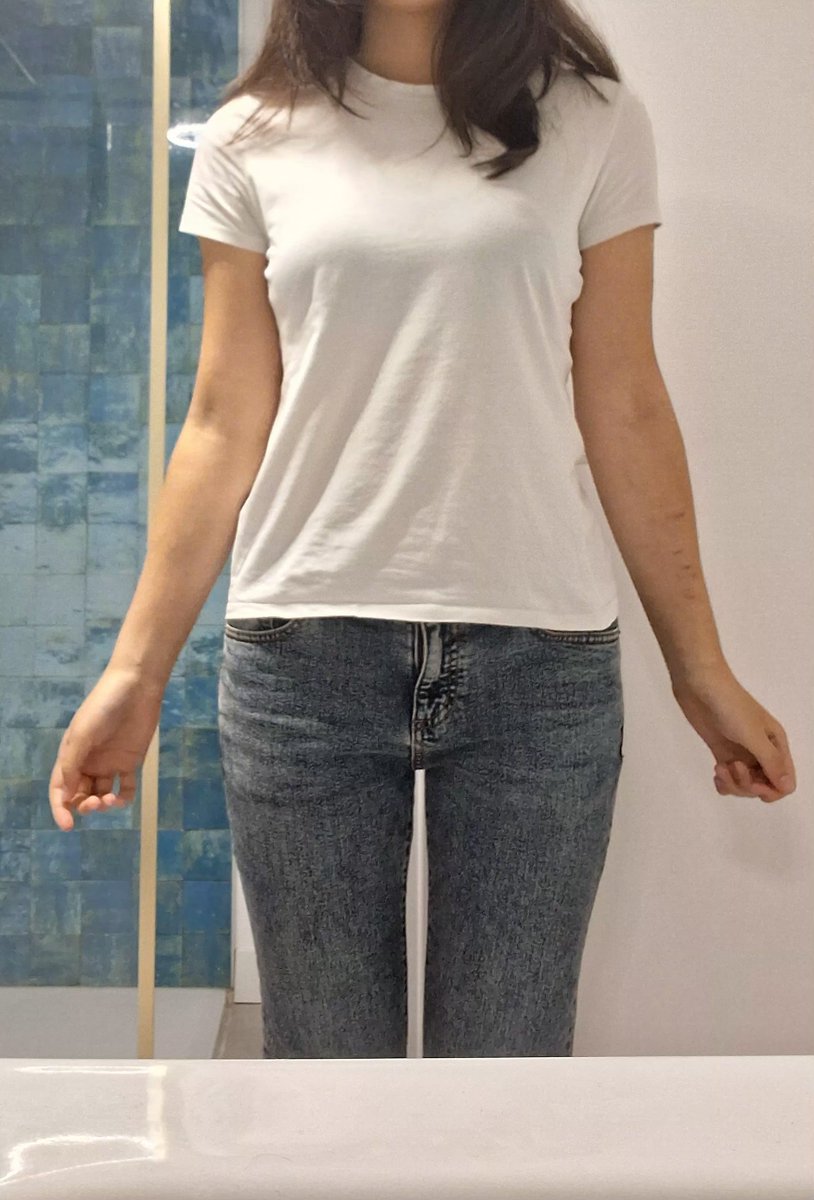 N0VAxII's tweet photo. #edrtwt #shedtwt Does my body look like my bmi? (Bmi 20.7) might delete soon https://t.co/tU4bDtuFhW