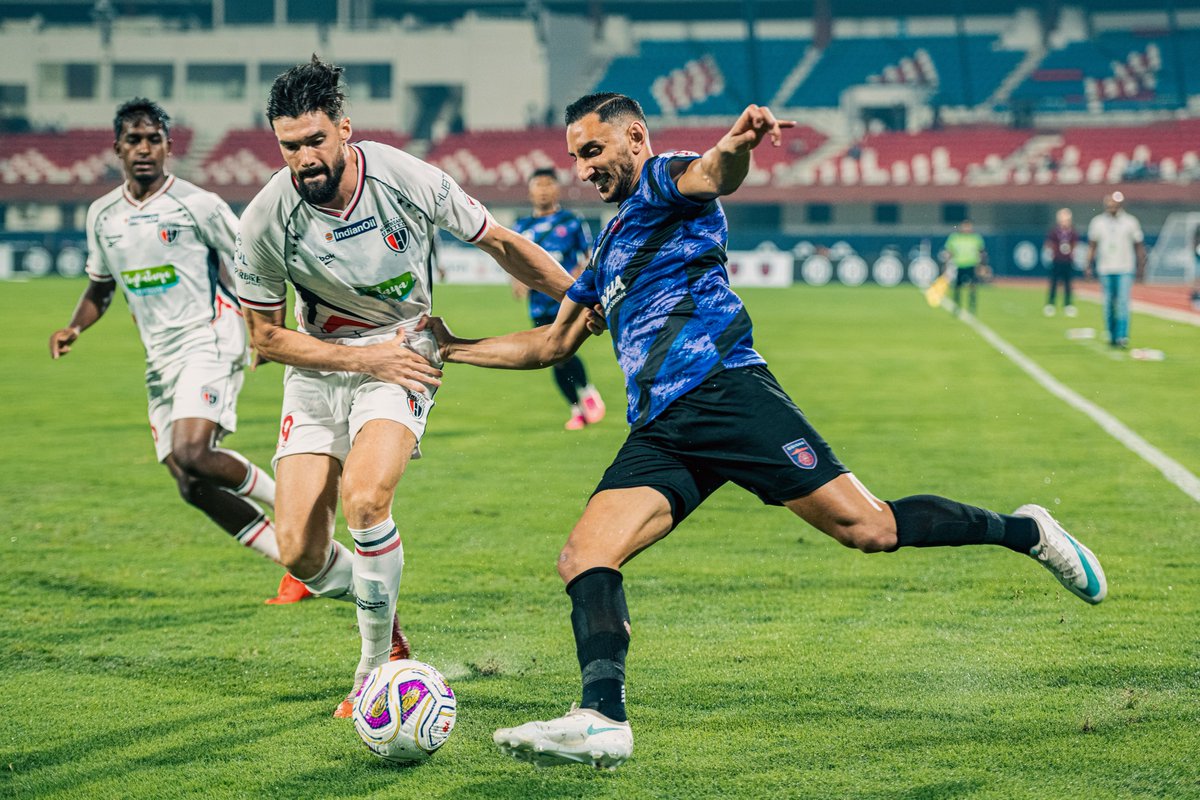sports_odisha's tweet photo. ๐ธ Glimpses from tonightโs high-intensity clash between @OdishaFC and @NEUtdFC at Kalinga Stadium.
#OdishaForFootball #ISL2026 #AmaTeamAmaGame #OFCNEUFC https://t.co/MtDfgalESZ