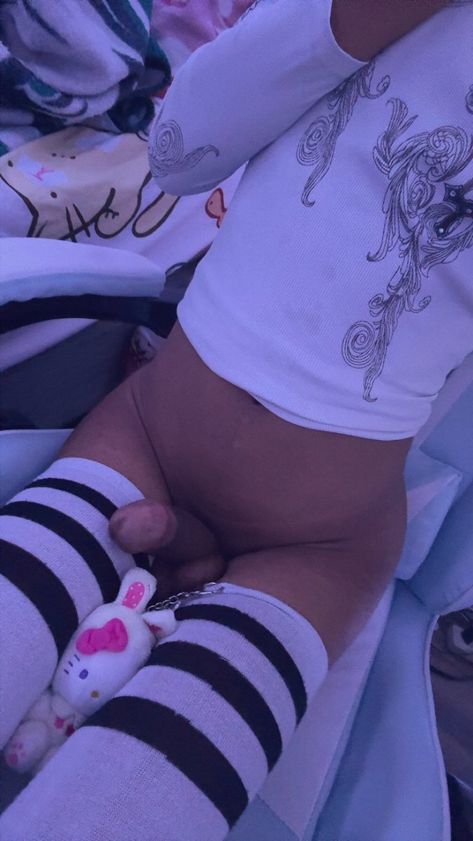 Mircuxo's tweet photo. softies~ 🤤🍆

#femboy #femboynsfw #chudai #nsfw #nsfwtwtًً  #bbc #freakyteen #gayporn #twink #blackfemboy https://t.co/dlLTqNrL1M