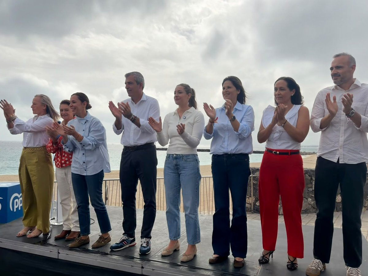 jos_calero's tweet photo. 💙 Hoy hemos contado en el PP de Fuerteventura, con la participación de @EsterMunoz85, y @MDominguez_Glez junto a los candidatos del PP al Senado y Congreso.
🤝Vamos a teñir la isla de azul y devolverle la voz a #Fuerteventura este 29N.
#PP #PartidoPopular https://t.co/KvIRJ0fKm4