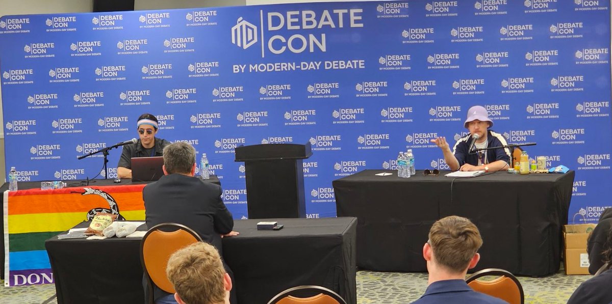 ModernDayDebate's tweet photo. It's double the action at this conference with 2 concurrent debate rooms! #DebateCon9 https://t.co/0uxAbLU6sL