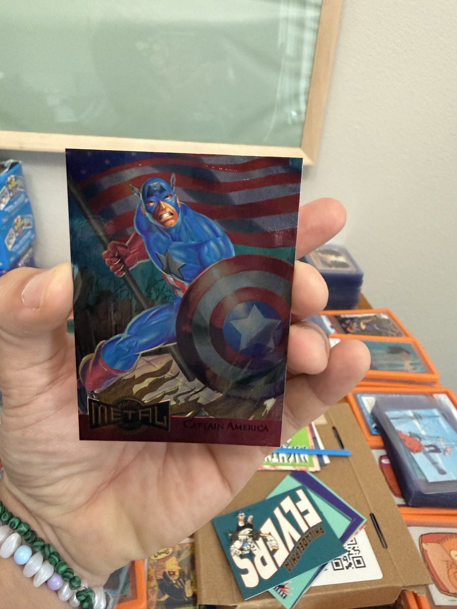 CardDogPSA10's tweet photo. Ripping Marvel Metal 1995 on this fine Saturday ✨🌱🪐 https://t.co/00VaOXN7bX