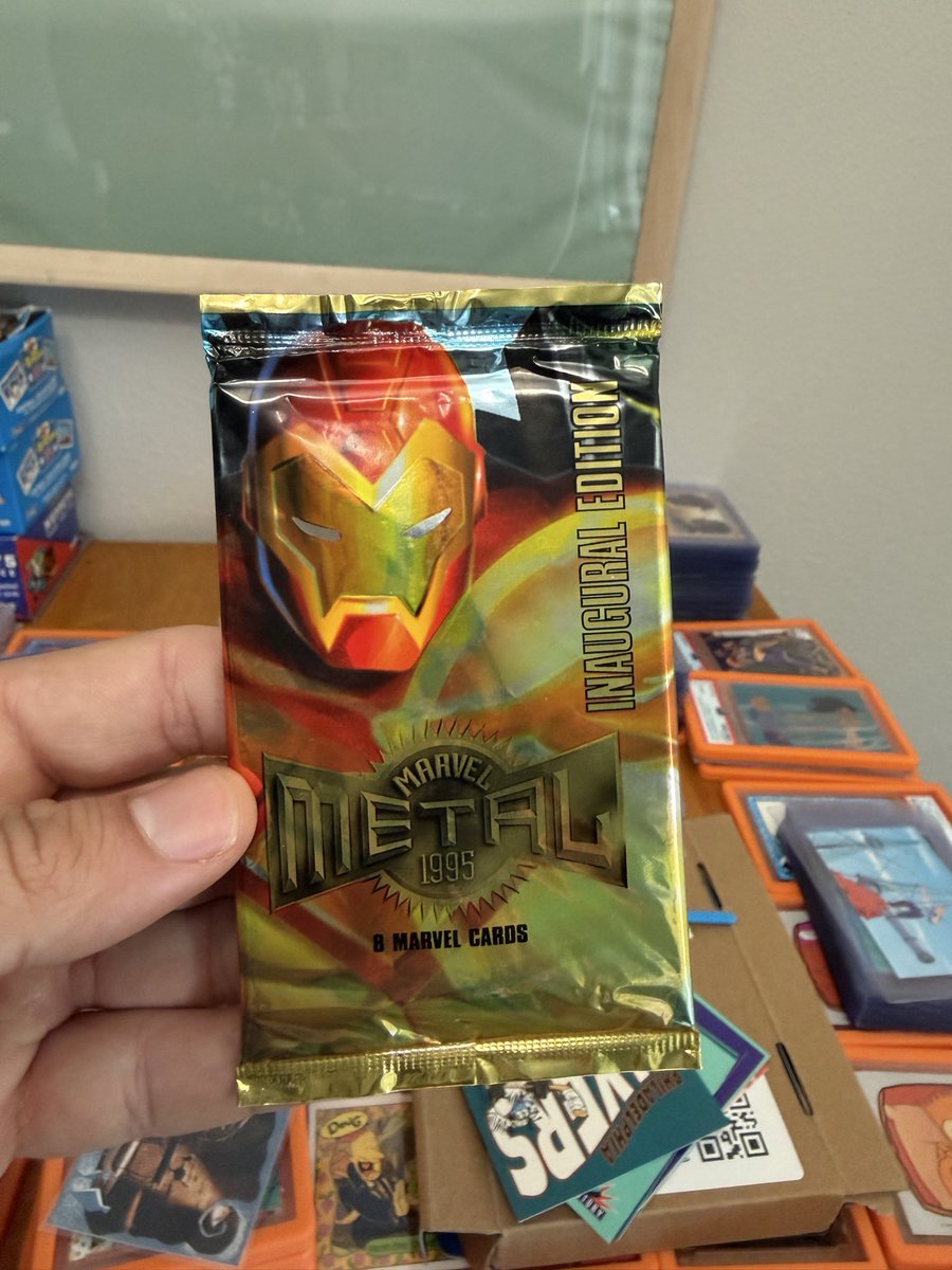 CardDogPSA10's tweet photo. Ripping Marvel Metal 1995 on this fine Saturday ✨🌱🪐 https://t.co/00VaOXN7bX