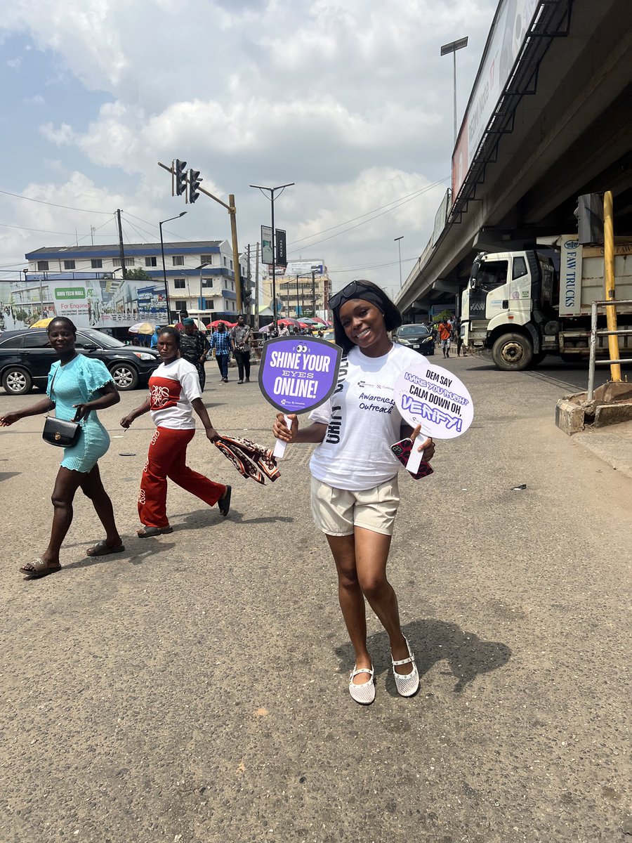 BigAuntyAni's tweet photo. And for today’s awareness,we took it into the street of Lagos.
Thanks to @lady_sheraz @_DeejustDee @cyberjeremiah @cabbagenode @TheCyberPatron_ 
Meeting amazing @caleb_abel_ @ChefMagicfinger @bestmanmichael9 @JubrilAdewale__ @Becca_cyber 
Summary:Fun and eventful. https://t.co/WHFxduLQPZ