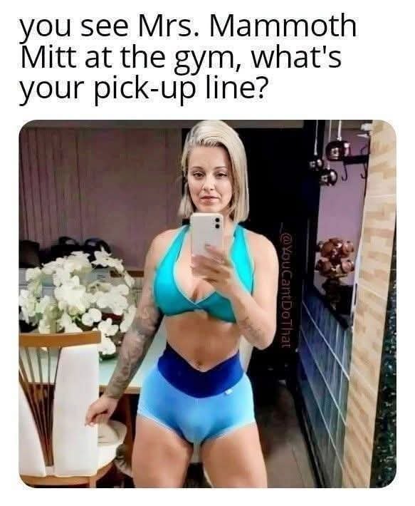 GeneralPatton83's tweet photo. Not a mammoth mit!!! Omg stop it. Lol but that toe does look pretty swollen. 😂 https://t.co/7tKWN9mBHh