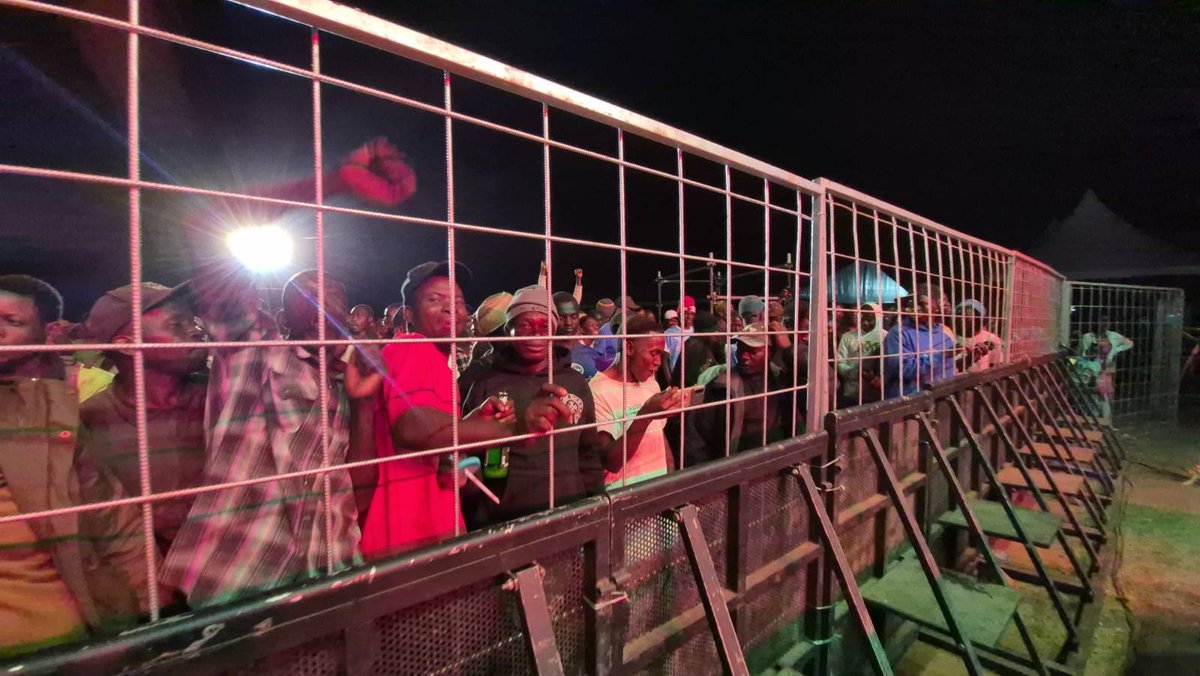 tapiwa_chatsvaa's tweet photo. The Anti Sanctions Day gala is underway in Bindura. Atmosphere is electric!
#AntiSanctionsDay #Notosanctions🇿🇼 https://t.co/8dJ3Ic2eHx