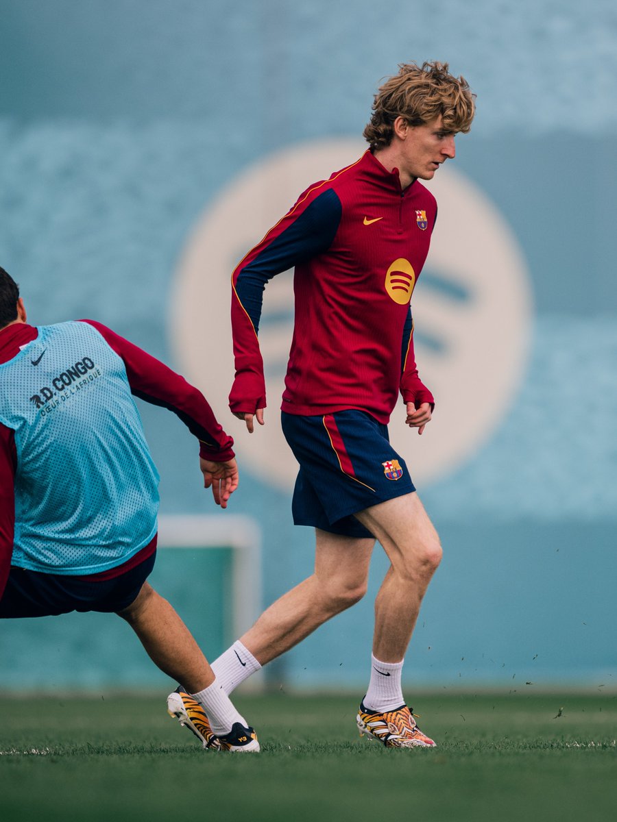 CoolJjosh7's tweet photo. Ready for El Classico 💪 https://t.co/MNnRHuT5Mn