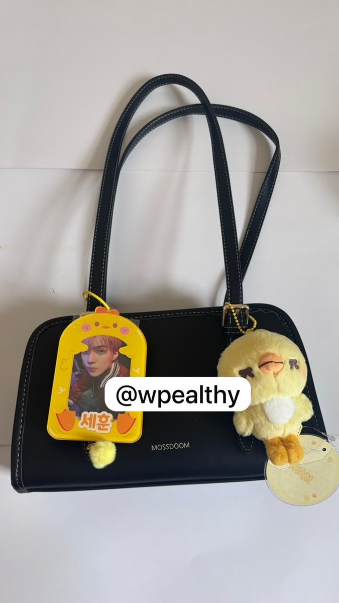 wpealthy's tweet photo. Shoulderbag. 
Bagian dalamnya luas poll. Ada 2 saku di bagian dalamnya

https://t.co/Ynj1izExXP https://t.co/sPfIwfF4Cw