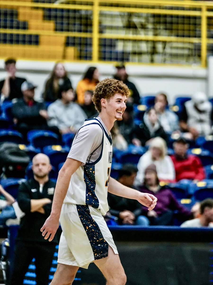 MSUBMBB's tweet photo. 𝓐𝓫𝓸𝓾𝓽 𝓵𝓪𝓼𝓽 𝓷𝓲𝓰𝓱𝓽…🙌

#MSUBSPORTS | #MSUBMBB | #DRC https://t.co/NOtMmig4DK