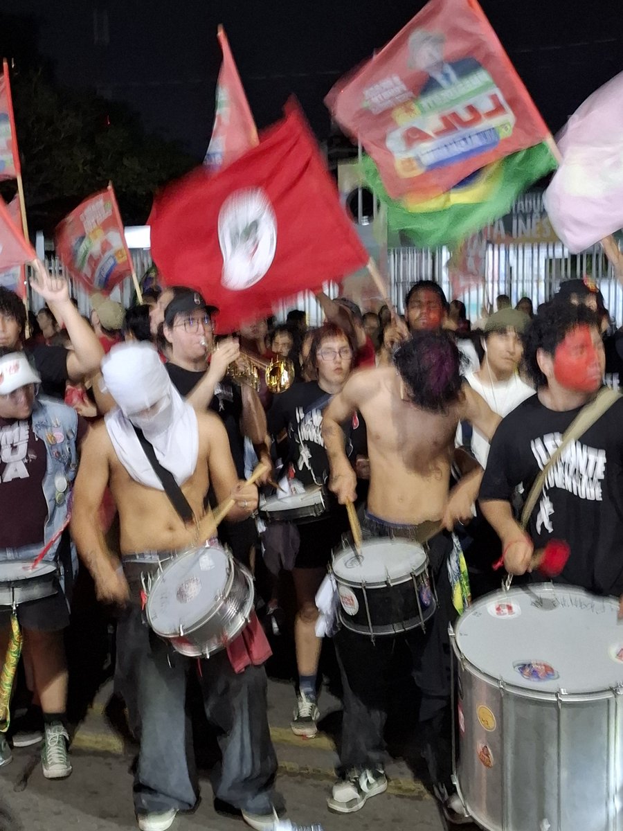 zielartic's tweet photo. gostosos com lula em macapá https://t.co/6Gm2KiYsnR