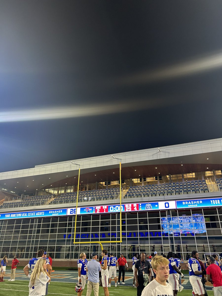 JustinApod's tweet photo. 1-0! The boot’s best need to stay in the boot! 🥚🥚 https://t.co/BPKR5P5CnQ