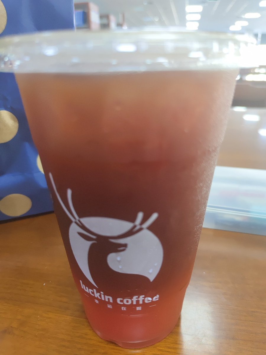 Lesliekmve's tweet photo. 9.9的超大杯🤤 https://t.co/Hff8FcVOqm
