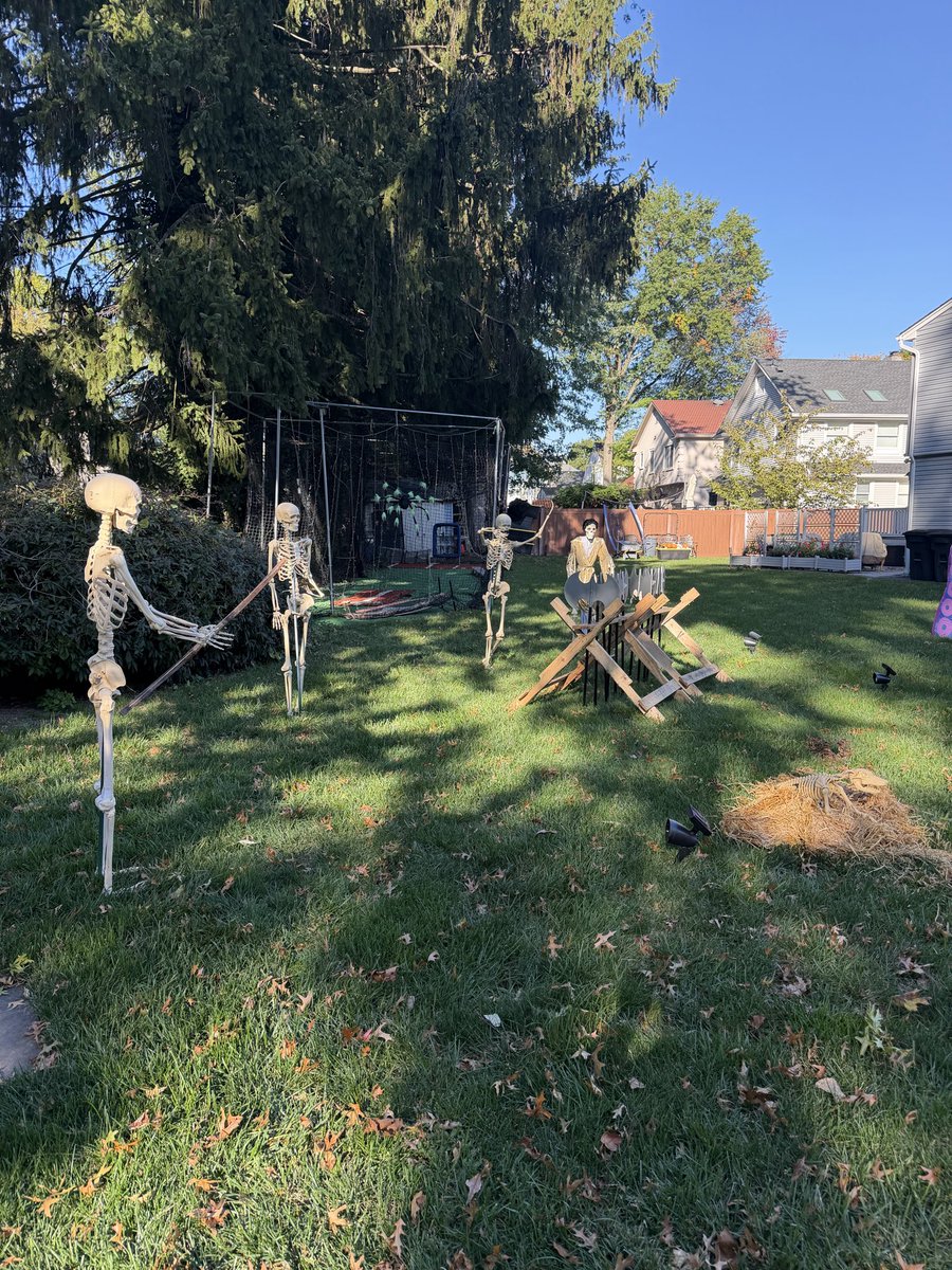 EduCounsel's tweet photo. Was very proud of our halloween display: A Halloween Odyssey. Please vote for 51 Tamaques Way (day division) if you are so inclined https://t.co/kltHaao8Z6. https://t.co/P4xOio0ApP