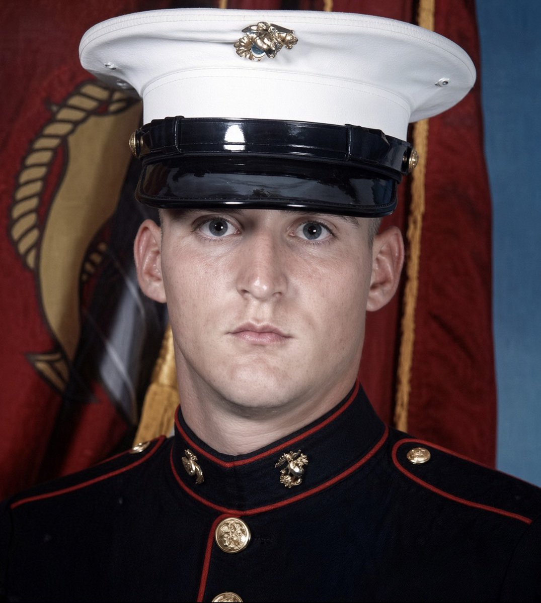 44MagnumBlue1's tweet photo. United States Marine Corps Lance Corporal Justin Mark Ellsworth was killed in action on November 13, 2004 in Anbar Province, Iraq. Justin was 20 years old and from Mount Pleasant, Michigan. Combat Service Support Battalion 1, Combat Service Support Group 11, 1st Force Service Support Group. Remember Justin. Semper Fidelis.🇺🇸🎖️