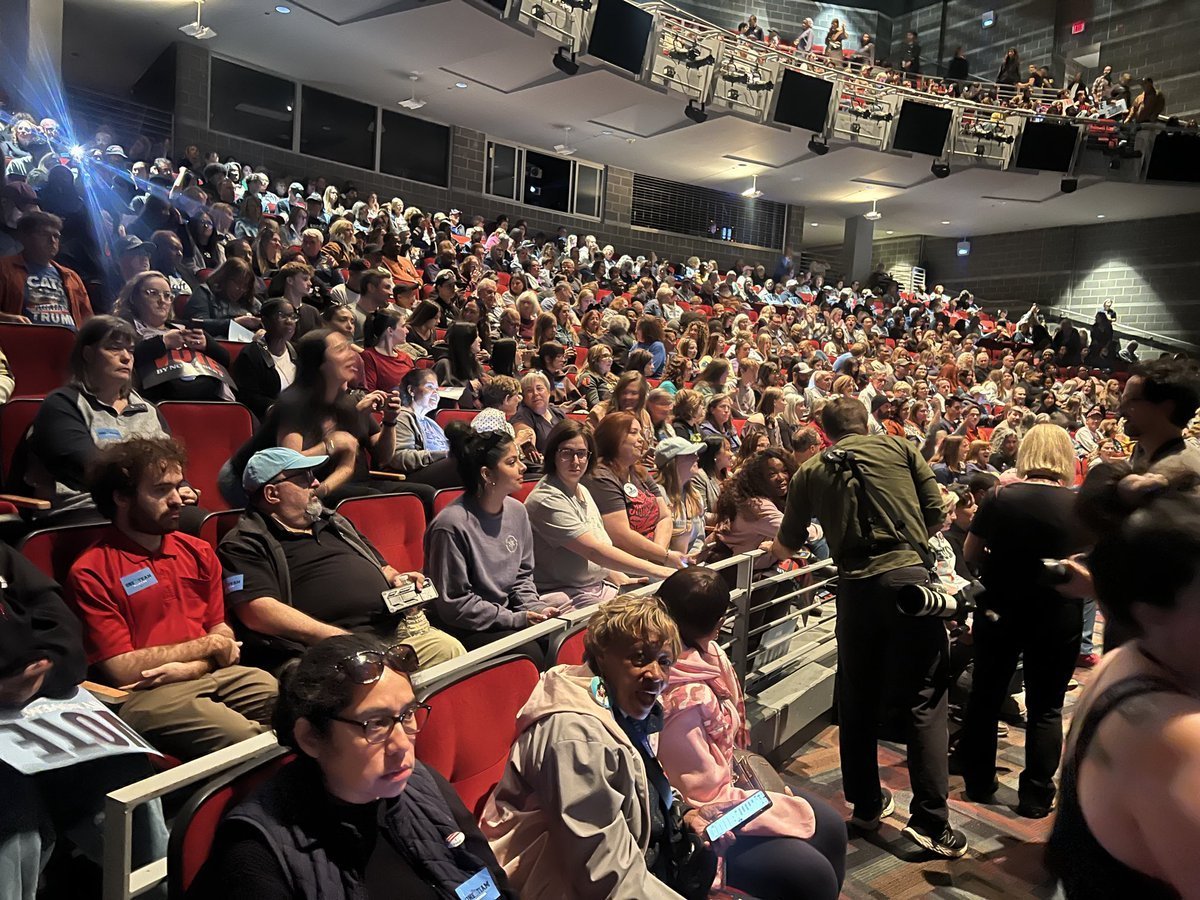 Mollyploofkins's tweet photo. Trump: "I saw Barack Hussein Obama in Michigan today. The place was empty."

Reality...

Left: The in-person crowd. 
Right: The overflow crowd. https://t.co/dY1MouGVny
