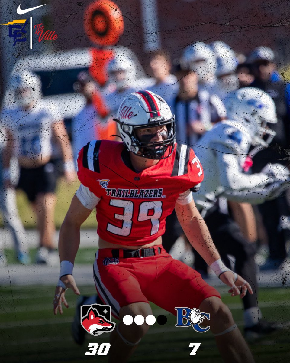 NGUFootball1's tweet photo. Blazers roll on through the 3rd!

#HoldTheRope #TrailBlazers https://t.co/O1ikR7JEpz
