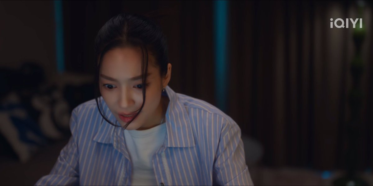callmechubeo's tweet photo. (ôi em đã nhầm chị với P'Cher🥲) thời điểm này, mọi người đã dần quay lưng thậm chí là ghét bỏ Wan rồi, nhưng chị vẫn ở bên cạnh Wan bảo vệ cho Wan khỏi những lời ác ý đó, vẫn tin Wan không phải là người như vậy

MR FANBOY CHAPTER 9
#MrFanboyEP9 https://t.co/yu0CQIMA3A