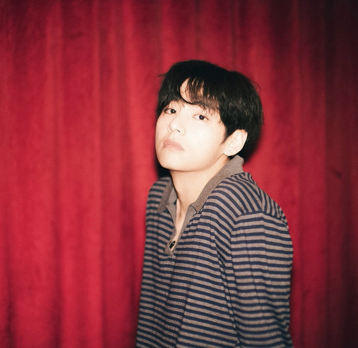 mooneeah's tweet photo. Heaven when you hold me
You're just like a song...

Okay, how better to describe what Taehyung is to Jeongguk???? Please tell me. https://t.co/YgPFrTH8kv