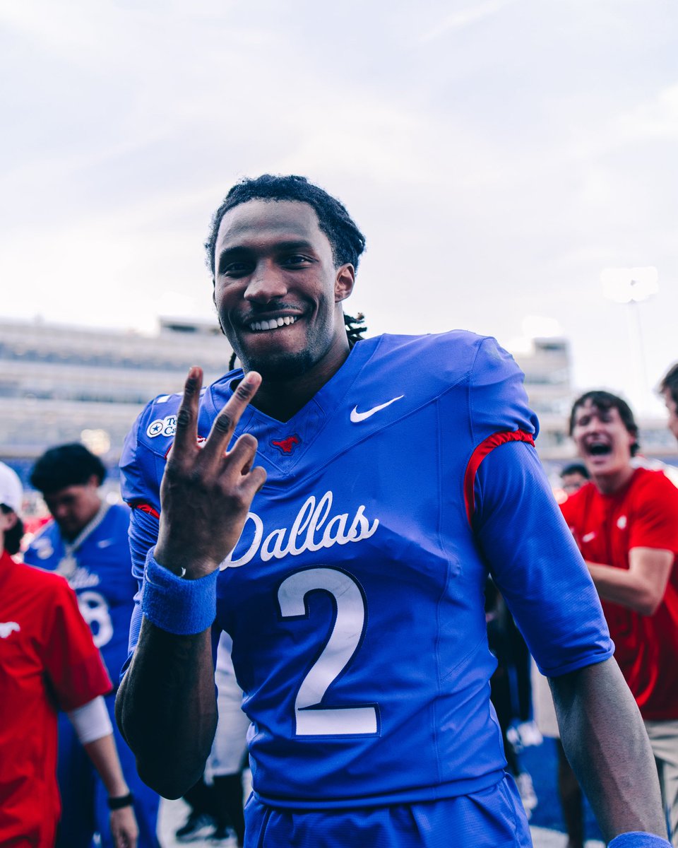 SMUFB's tweet photo. THAT 42 UNANSWERED POINTS FEELING https://t.co/C483c2Gamy
