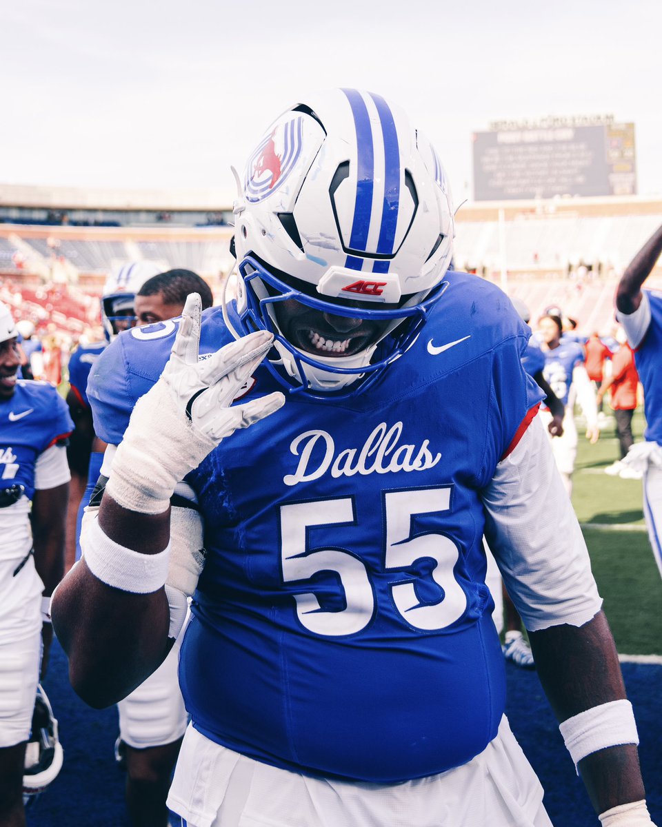 SMUFB's tweet photo. THAT 42 UNANSWERED POINTS FEELING https://t.co/C483c2Gamy