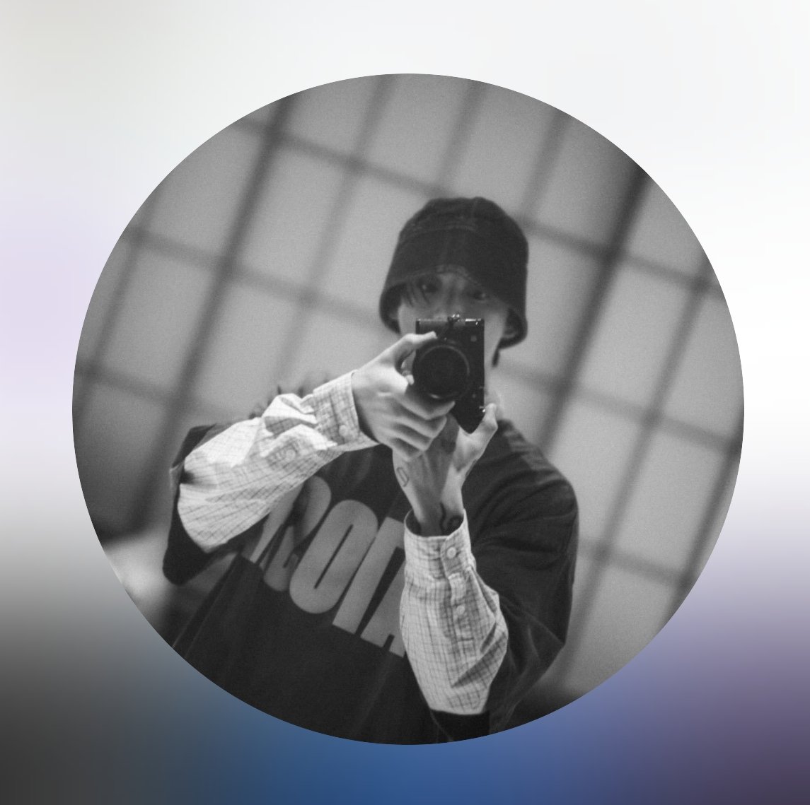 ChicknBunny13's tweet photo. I love how Jungkook changed his IG pfp for this photography era 📸 he's committing 200% in full Jungkookie manner https://t.co/J7YtRemQQU
