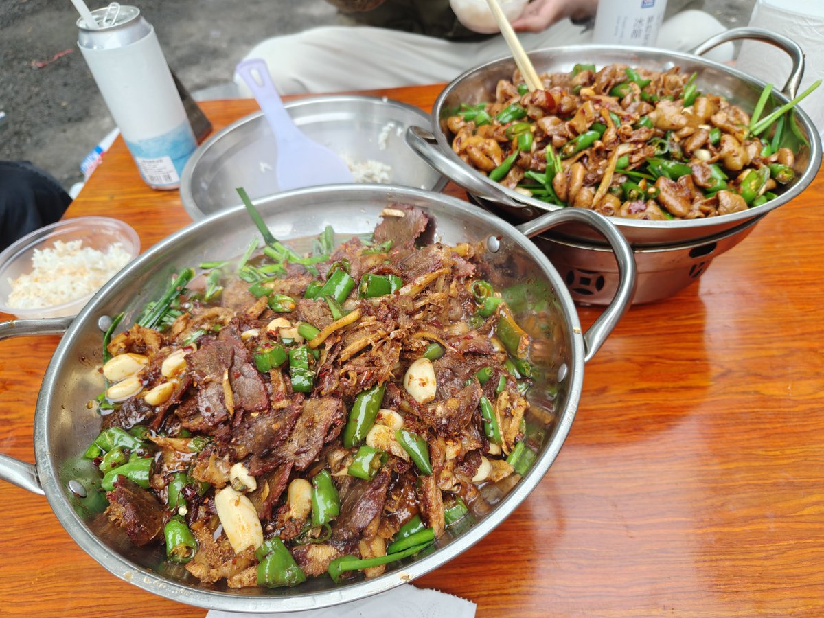 RubiaZhu's tweet photo. @K0kstaxi 上次开车一个半小时特地去乡下吃牛肉 https://t.co/w0uLwrYd2i