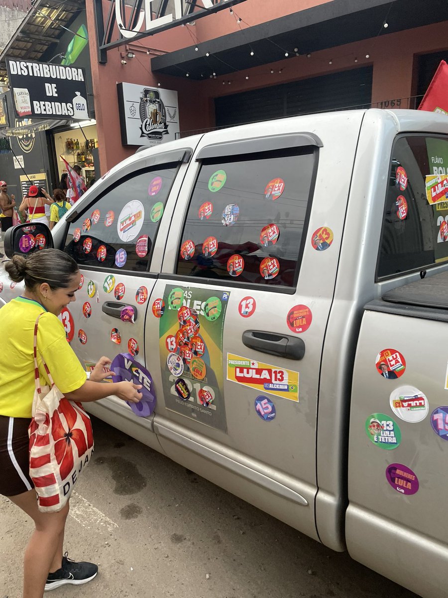 teteuplays01's tweet photo. carro da resenha avistado perto da prainha

nada explica lula. https://t.co/AdOhvtqhDd