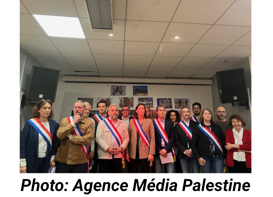 DolceVenezia74's tweet photo. Le maire de Trappes, Ali Rabeh, a fait de sa ville un étendard de la Palestine.
Gaza y est partout.
Il a jumelé sa ville avec le camp de réfugiés palestiniens d'Al Fawwar.

En 2025, la délégation française d'élus de gauche, dont il faisait partie, a voulu se rendre dans les territoires palestiniens. 
Elle a été interdite d'entrée en Israël. 
Ces mêmes individus qui boycottent la venue d'un représentant d'Israël en France, ou des artistes et sportifs en lien avec Israël, se demandent encore pourquoi l'Etat d'Israël refuse sur son territoire tous ceux qui agissent contre lui...

Vous agissez contre Israël, car il est "un Etat génocidaire". 
Israël agit contre vous, car vous représentez le terrorisme🇵🇸