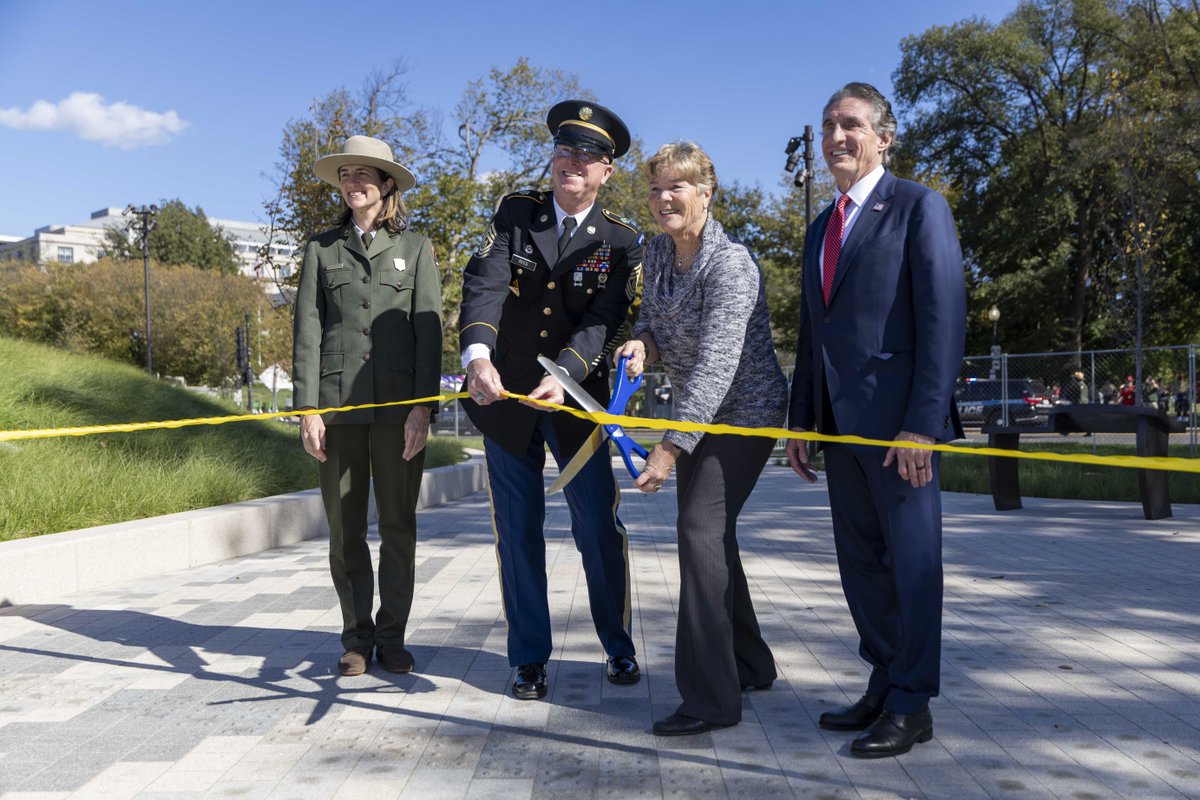 NationalMallNPS's tweet photo. Today, the Desert Shield and Desert Storm Memorial joins the National Mall’s living history. 35 years after these operations, the memorial provides a permanent place to honor the service and the sacrifice. https://t.co/oNBM94hLWt