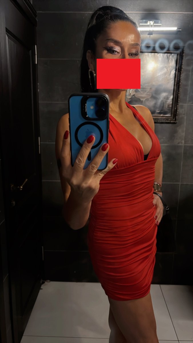 GODDESSReina13's tweet photo. I SEE THAT THERE ARE ALSO GERMAN #SLAVES AMONG MY FOLLOWERS. 
SO ANYONE WHO REALLY WANTS TO BE MY SLAVE MUST PROVE THEMSELVES TO ME! 

AS A FIRST STEP, I EXPECT A TRIBUTE OF AT LEAST 50 DOLAR TO MY THRONE ACCOUNT https://t.co/esg8eTRJ8H  
                                                                                                               IF I SEE THAT YOU'RE SERIOUS  YOU'LL GET MY PHONE NUMBER  AND BE ALLOWED TO CALL ME.  

YOU HAVE TO ARRANGE A TURKEY VACATION TO HAVE A SESSION WITH ME IN THE HOTEL; WE'LL AGREE ON THE DURATION OF THE SESSION. 

 IF YOU THEN REALLY MANAGE TO SPEND AT LEAST 3 DAYS ON VACATION WITH ME AND CAN BRING A PERFECT SLAVE PROFILE WE CAN THEN DISCUSS LIVING TOGETHER IN GERMANY.   #Herrin