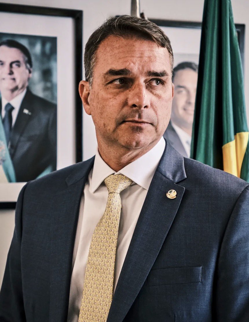 KalshiPolitics's tweet photo. JUST IN: Traders are forecasting Flávio Bolsonaro to win by 3.4% in the Presidential runoff tomorrow https://t.co/8MmqfyTtFi