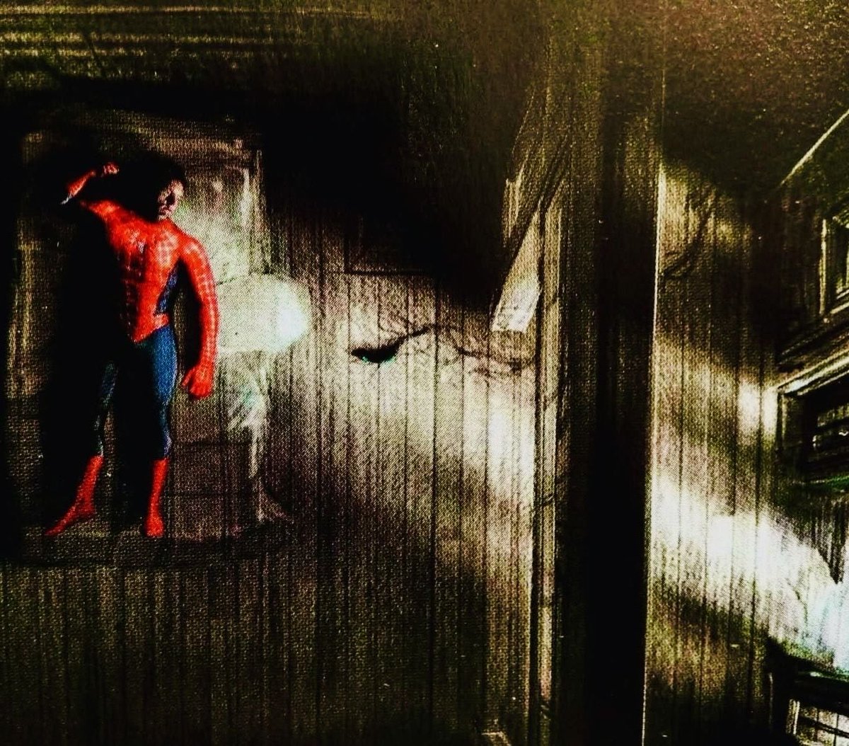 Spidernutt69's tweet photo. Spider-man 3 concept art https://t.co/w6DUv3ULOm