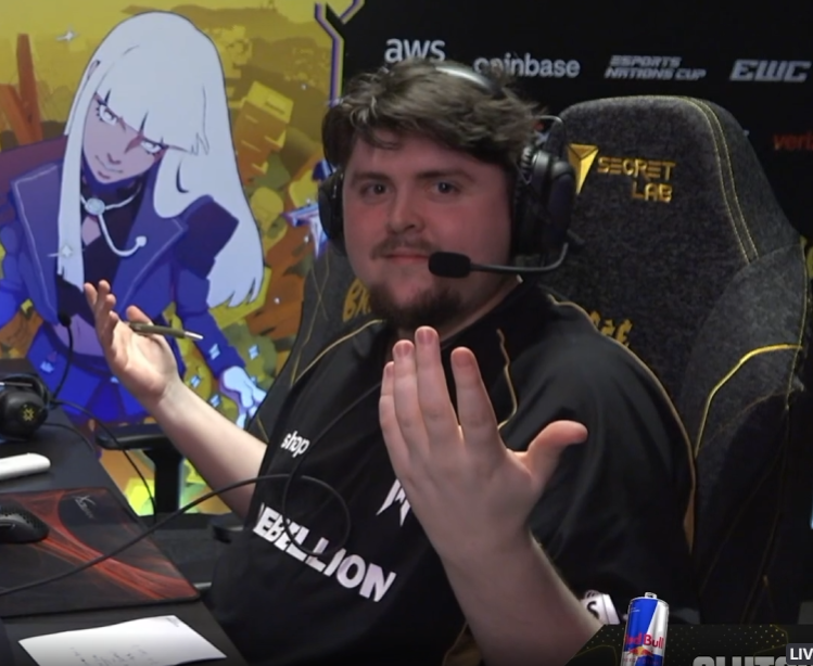 RemakeVAL's tweet photo. La réaction de @ItsMonSiii c'est cadeau 😂🥲

#GCCWatchparty https://t.co/93B5iU8Cwj