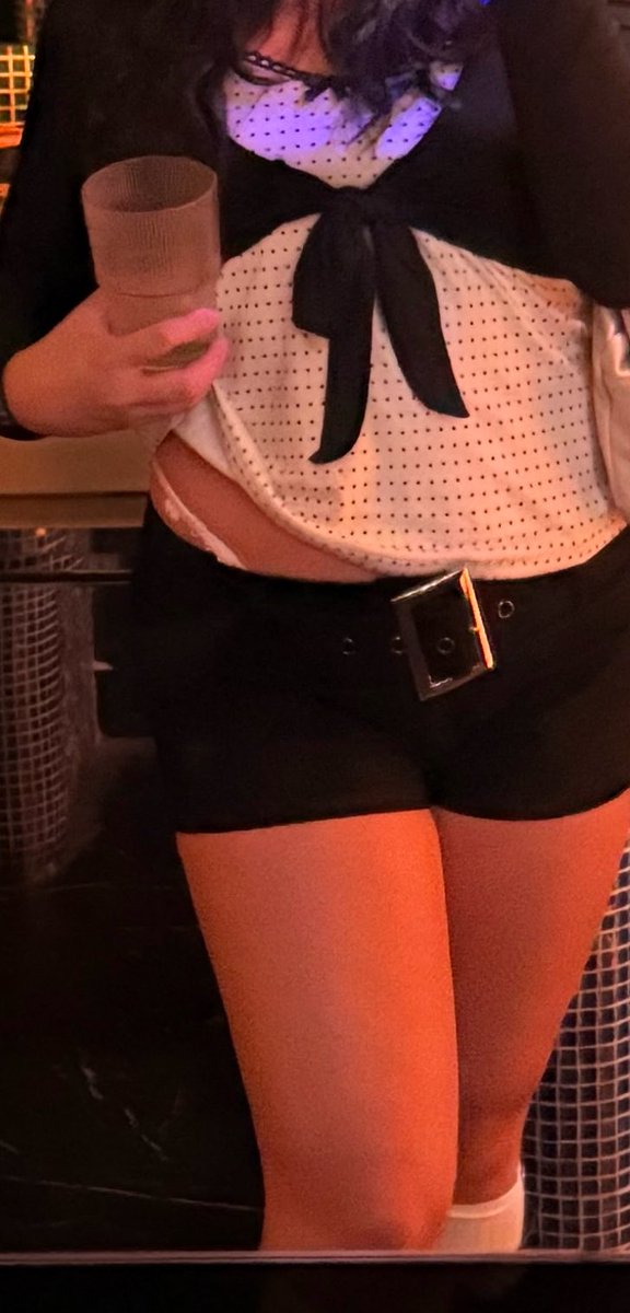 urebbg's tweet photo. okay who’s dtf https://t.co/1XRcabbrhx