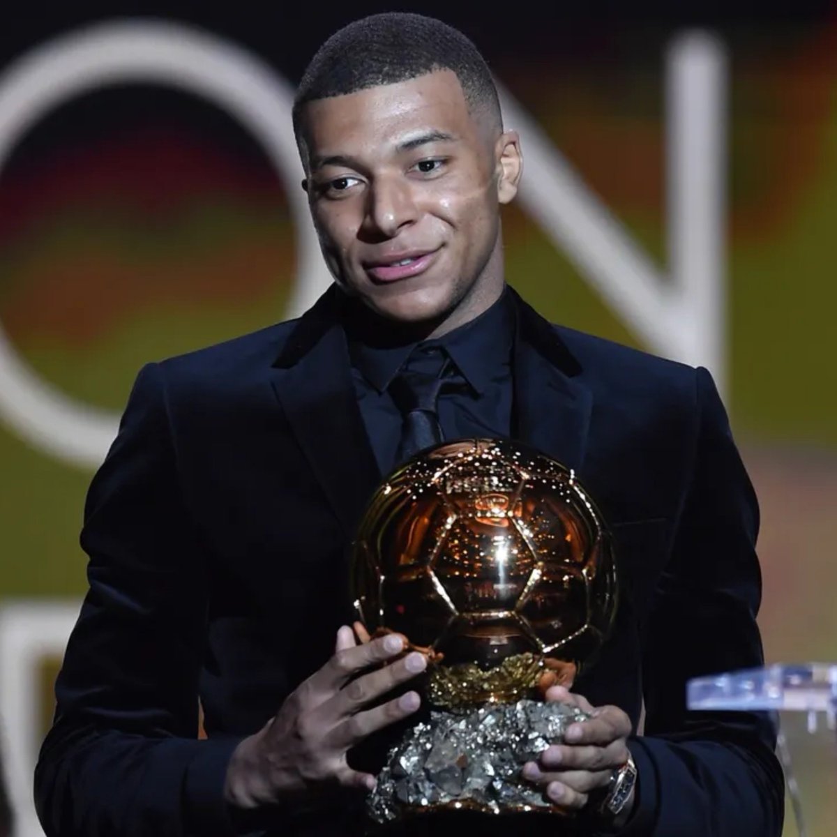 footpulse16's tweet photo. 🚨BREAKING: Real Madrid are now optimistic that Kylian Mbappe will be the Ballon D'or 2026 winner! Real Madrid staff and players will be attending the ceremony. https://t.co/uHdKBJW2n7