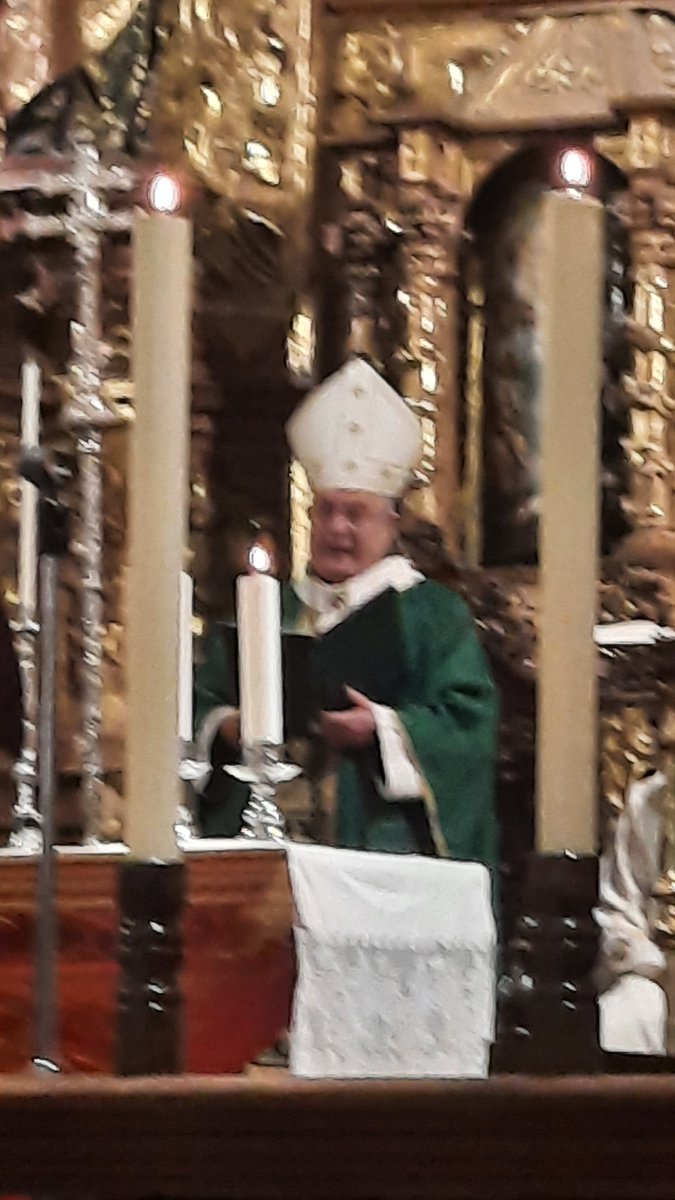 EMVE2012's tweet photo. Arranca la Semana de Evangelización con motivo de la Visita Pastoral del Arzobispo de @ArchiMridaBadaj al Arciprestazgo de Mérida con la Eucaristía de Envío de los párrocos, equipos misioneros y los agentes https://t.co/VlzpnawF9d