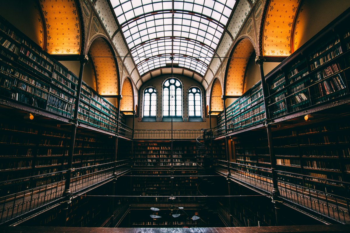 VersatilePhD's tweet photo. Library &amp; Information Science PhD who doesn’t want a faculty job? Reddit, Capital Group, the Smithsonian &amp; NYPL are hiring for exactly your skills. 

Read this week’s PhD Pivot: https://t.co/oUy4QmGMgc 

#VersatilePhD #PhDCareers https://t.co/rqIALI2cKo